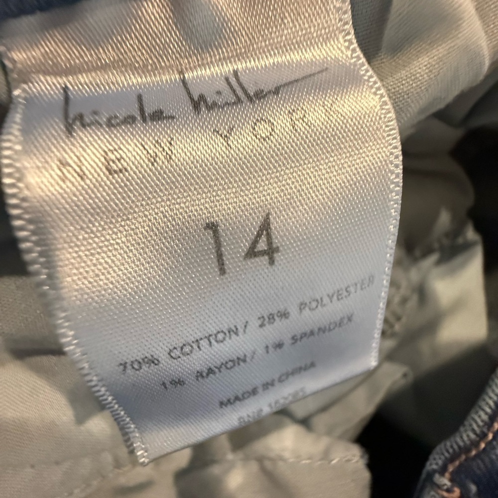 Nicole Miller Classic Blue Denim Shorts - Picture 4 of 4